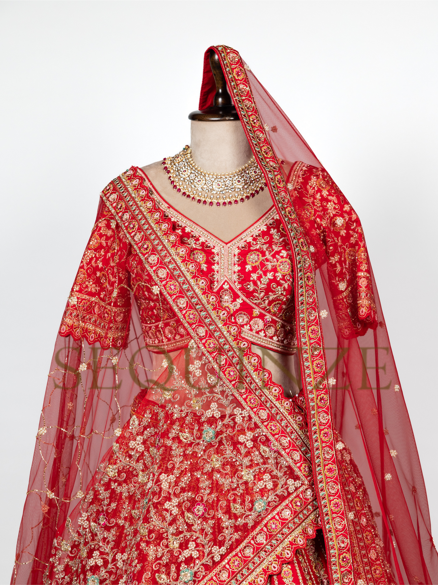 Fuchsia Dreams & Golden Weaves