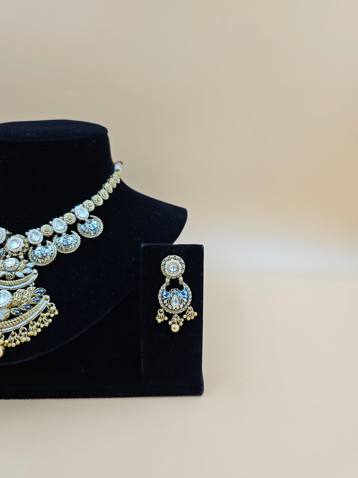 Traditional Gold-Tone Necklace Set with Blue and White Enamel