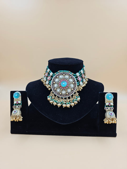 Traditional Peacock-Inspired Necklace Set with Pearls