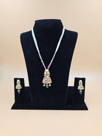 Pearl and Kundan Necklace Set with Floral Pendant