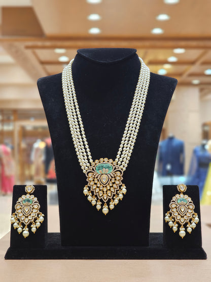 The Kundan Pearl