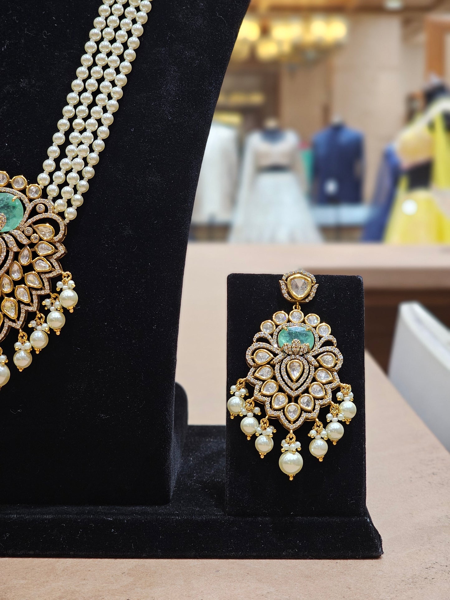 The Kundan Pearl
