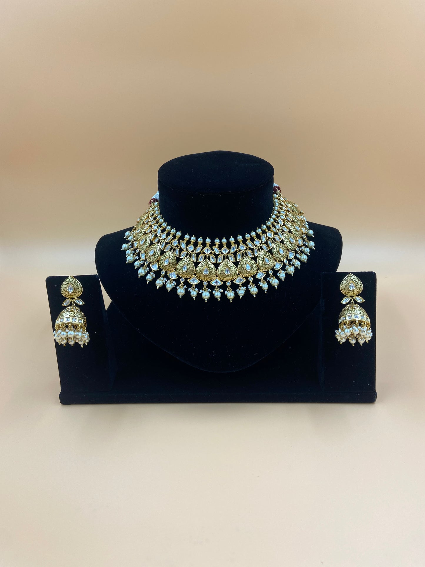 Heart-Shaped Kundan Necklace Set with Pearls