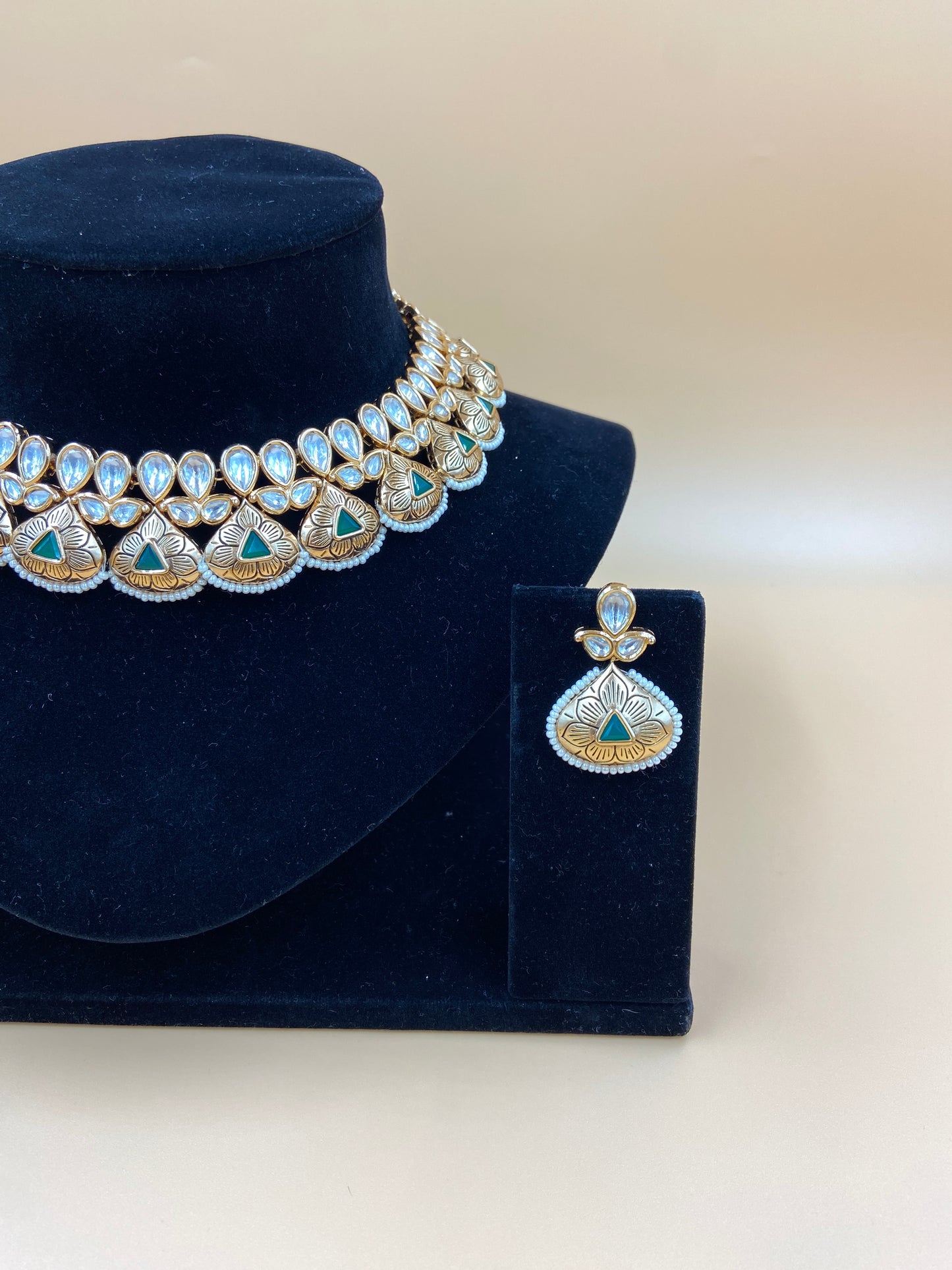 Polki and Emerald Necklace Set